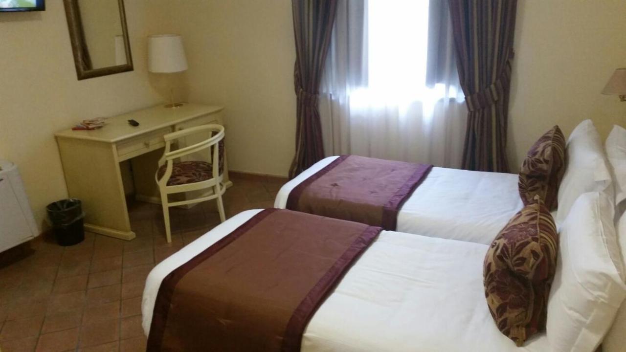 I Giardini Del Novecento Hotel Lamezia Terme Ngoại thất bức ảnh